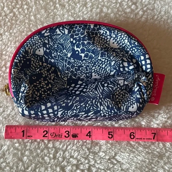 Lilly Pulitzer for Target Blue and White Cosmetic Bag - Picture 4 of 6